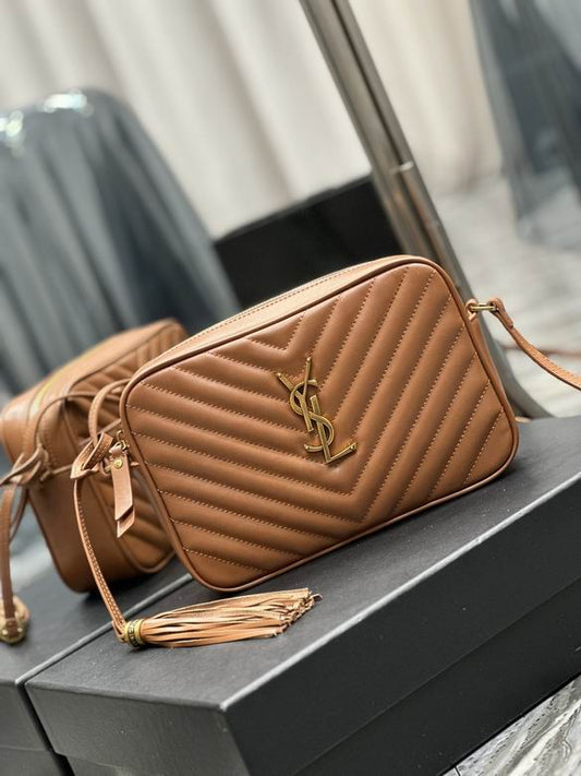 The Luxe Chevron Camera Bag - Tan / Camel