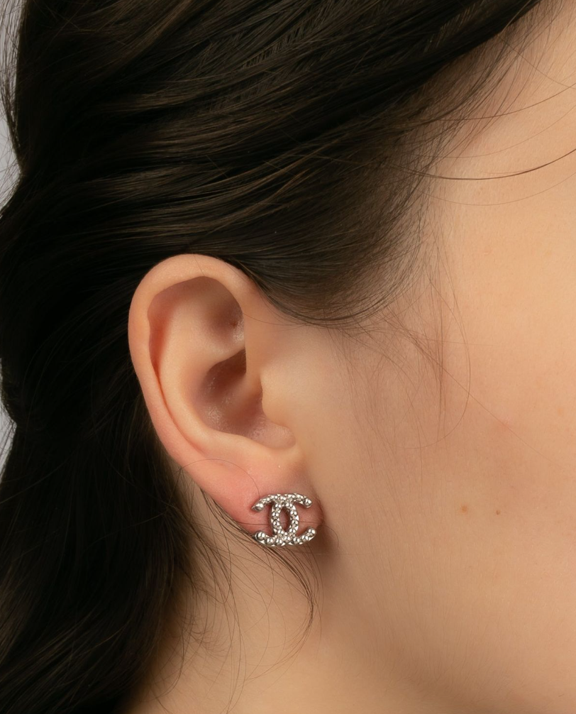 The Classic Crystal Stud Earrings - Gold | The Everyday Icon