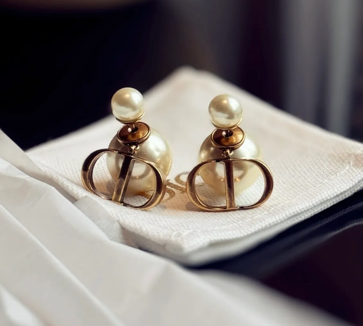 Antique Gold Pearl Studs