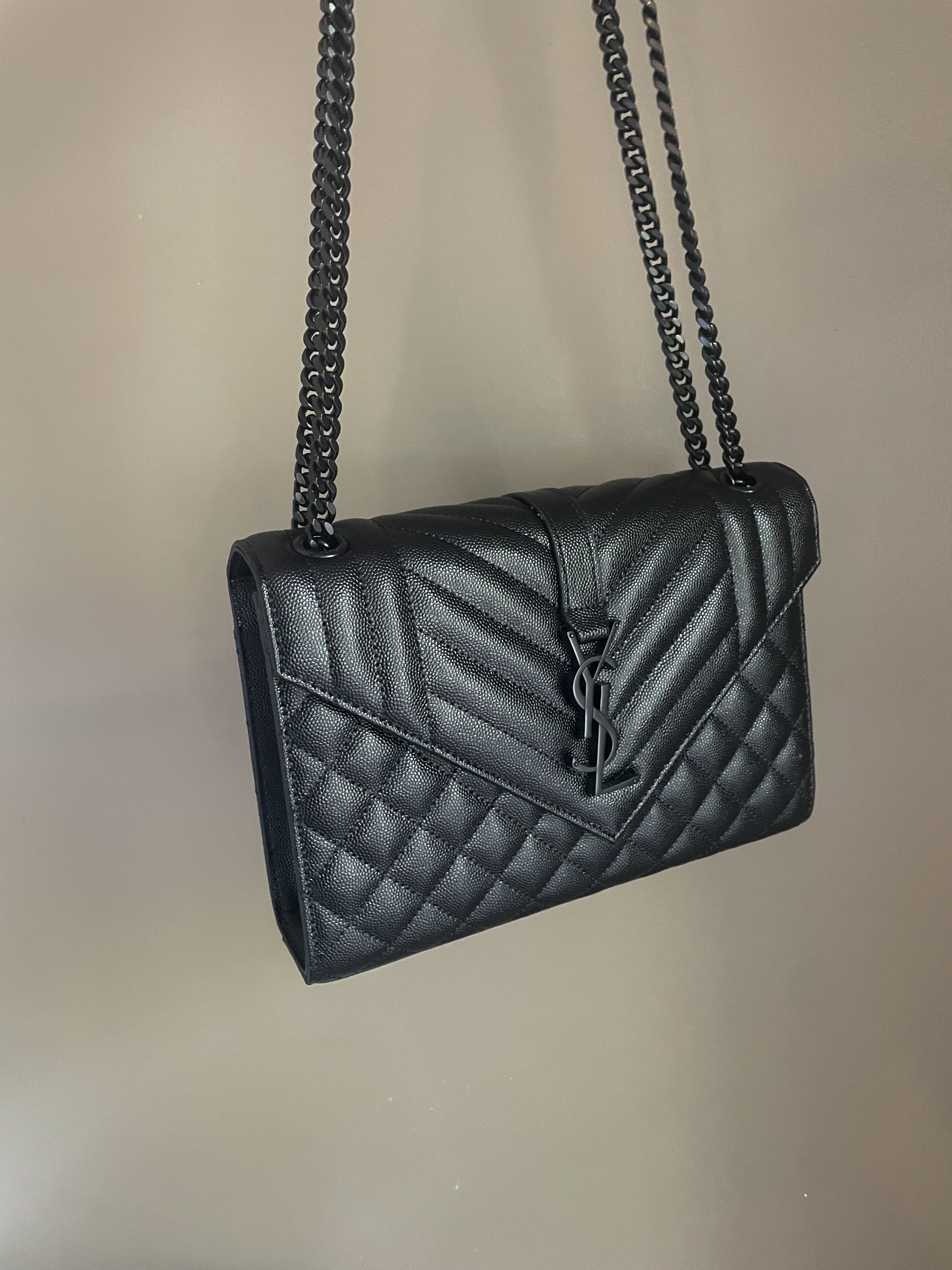 The Envelope Medium Bag - All Black / So Black | The Monogram Essential