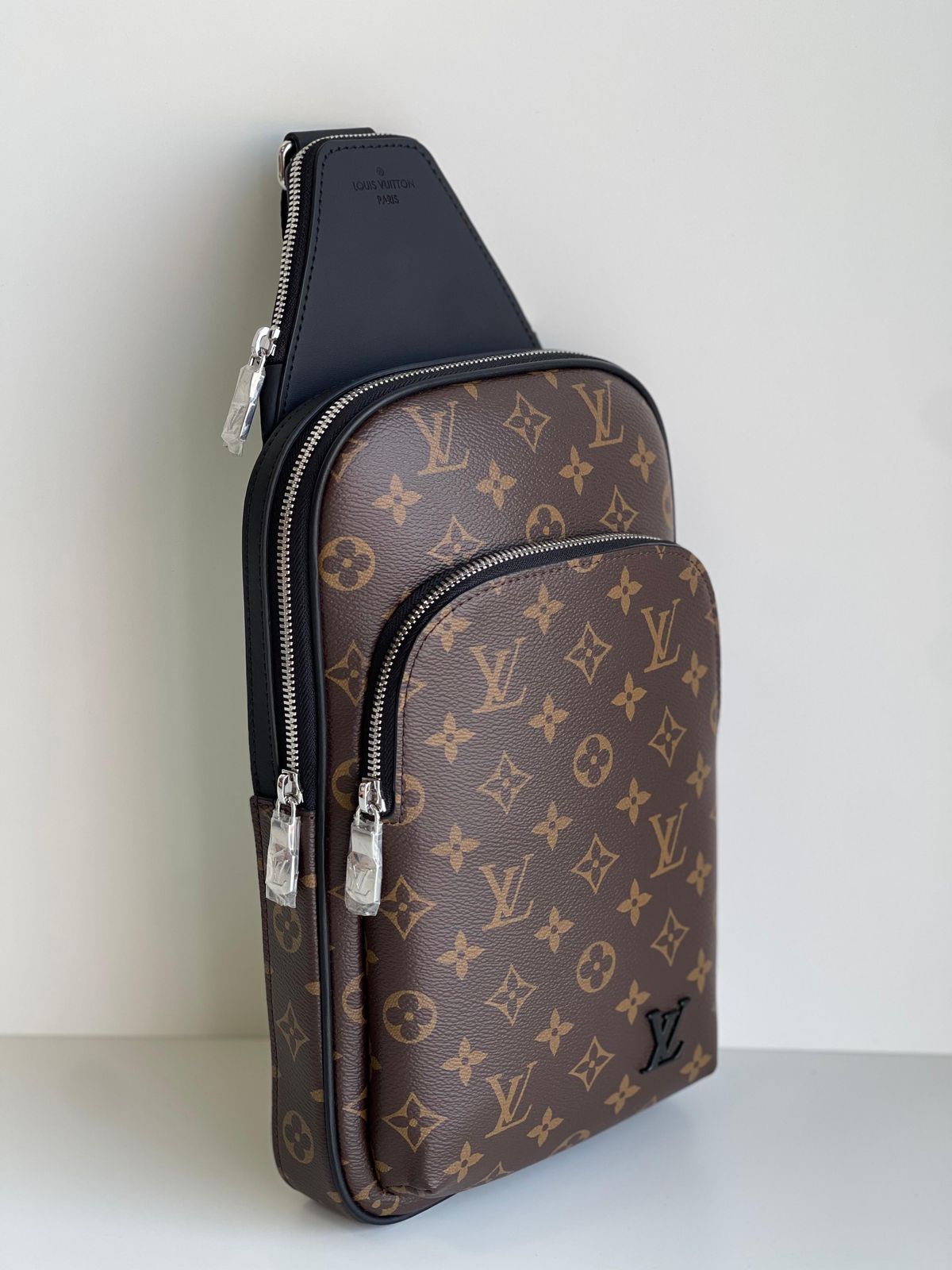 Men's Crossbody bag trend brown