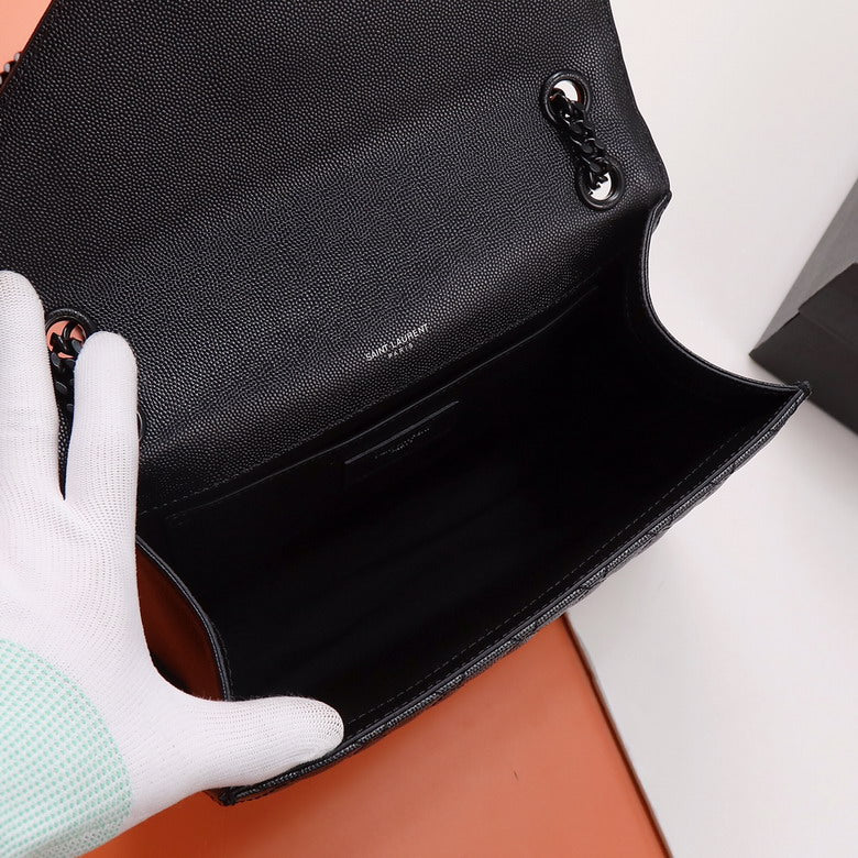 The Envelope Medium Bag - All Black / So Black | The Monogram Essential