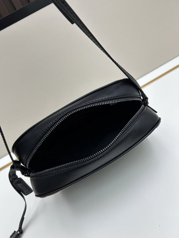 The Lou Camera Bag - All Black / So Black
