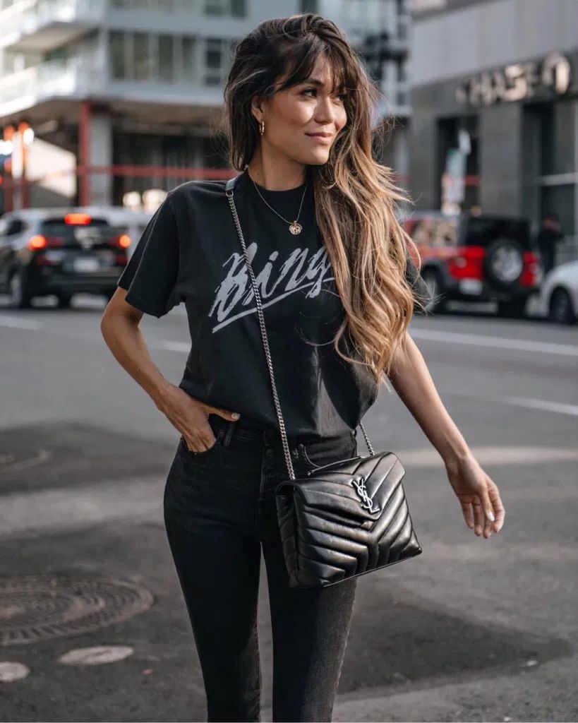 The Envelope Medium Bag - All Black / So Black | The Monogram Essential